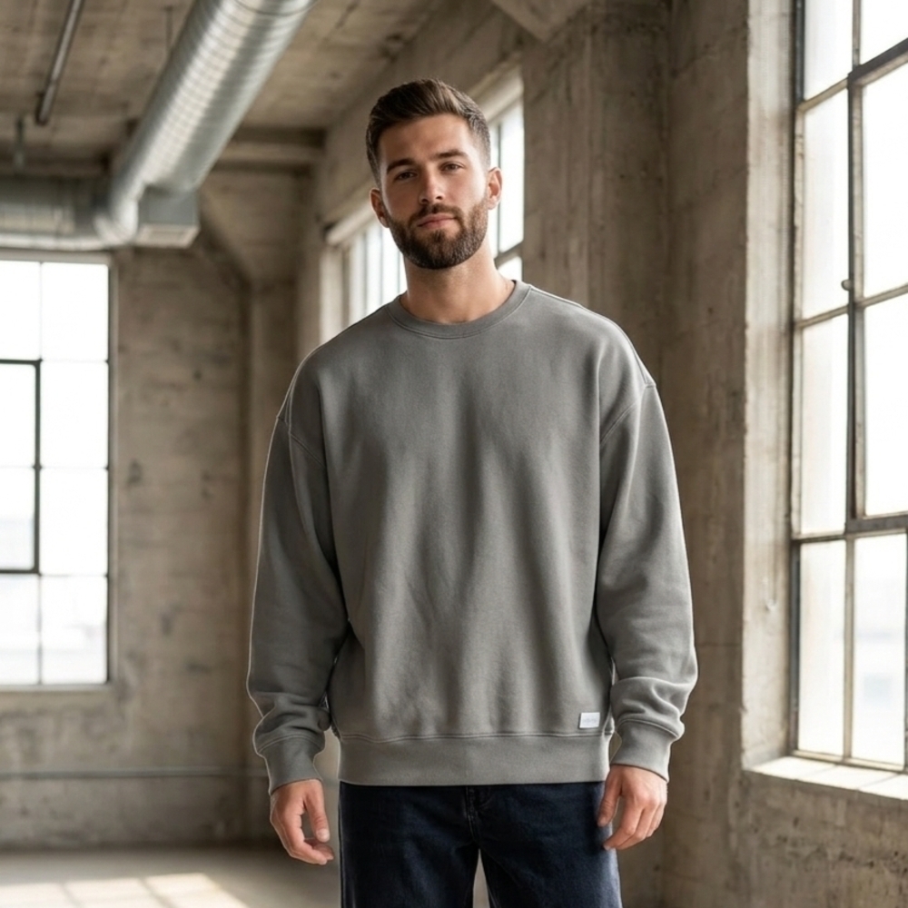 Hollister Gray Oversized Crewneck Sweatshirt Small Relaxed Fit Fleece Streetwear - Picture 1 of 9